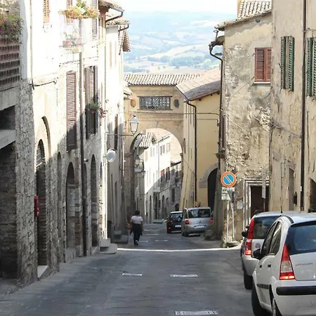 Casa Di Borgo * Todi